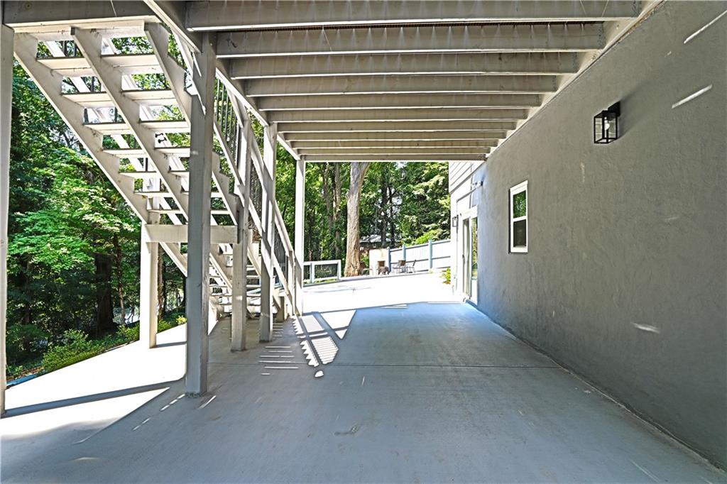 2125 Clay Road