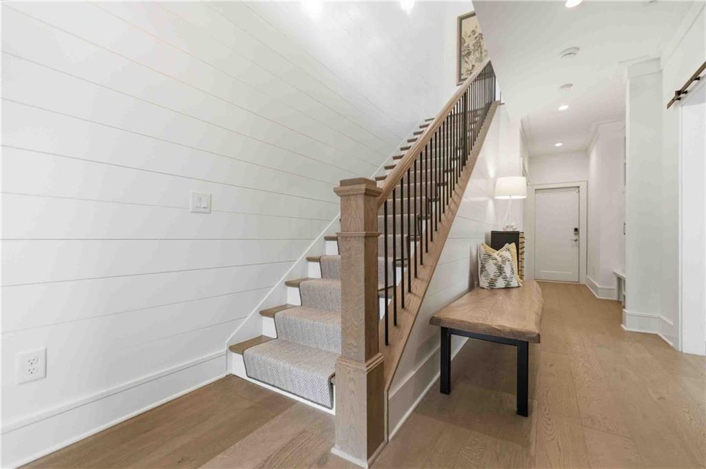 2520 Appleden Place NE