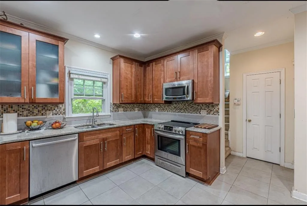 Smyrna, Georgia 30082, United States, 4 Bedrooms Bedrooms, ,3 BathroomsBathrooms,Residential,Active,149623