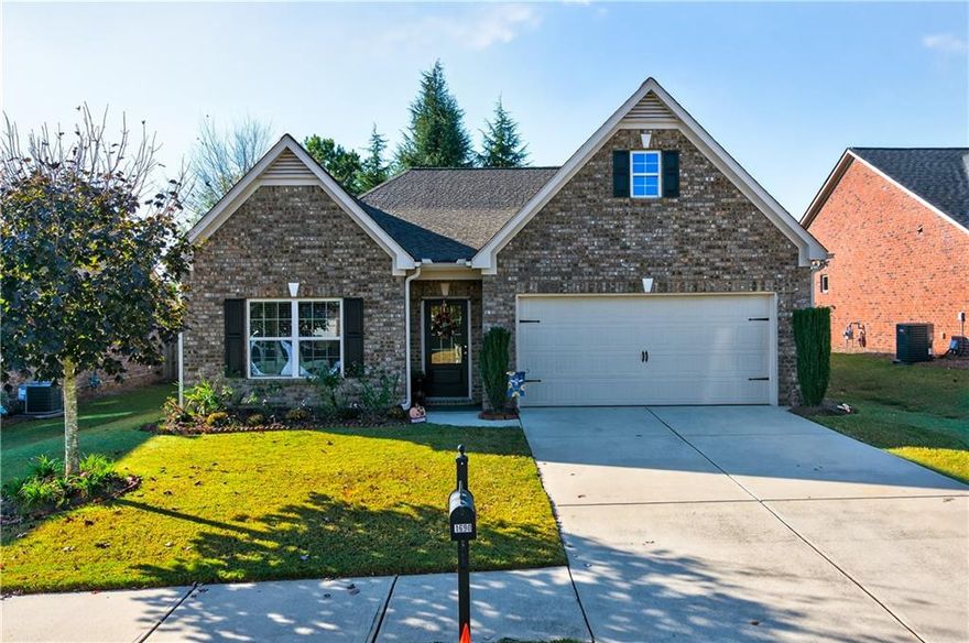 Welcome to this beautifully maintained 3-bedroom, 2-bath home located just minutes from the Cumming City Center and other local amenities. Featuring an inviting open-concept living area, this home offers the perfect blend of comfort and functionality—ideal for entertaining family and friends.
The spacious kitchen boasts granite countertops, ample storage, and a large walk-in pantry, making meal prep a joy. Relax in the light-filled living room or step outside to the back patio with a retractable awning, where you can enjoy your morning coffee or evening gatherings in any weather.
The fenced backyard is a private retreat, highlighted by lush gardens that create a peaceful, picturesque setting. With thoughtful details throughout and a convenient location close to shopping, dining, and recreation, this home truly has it all.