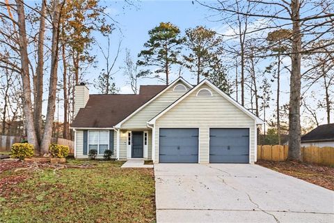 Homes For Sale - 725 River Mist Drive<br/> Clayton County, Jonesboro, GA 30238