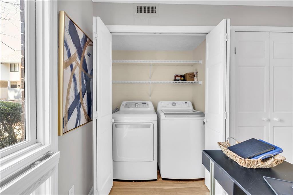 3221 Clairmont North NE