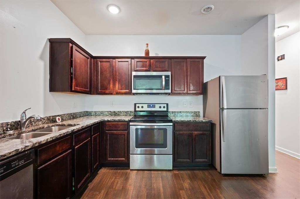 3155 Tarian Way