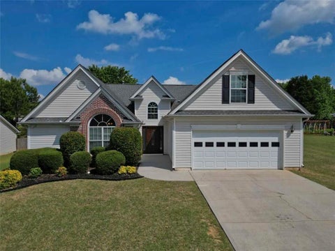 Homes For Sale - 3138 Cranberry Lane<br/> Buford, GA 30519
