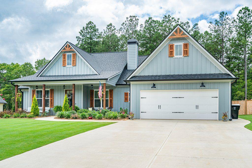 582 BARNWOOD Drive