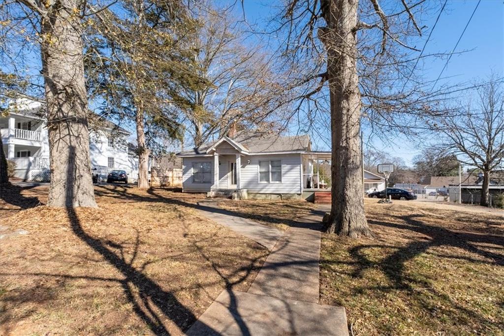 2930 Dallas Street NW