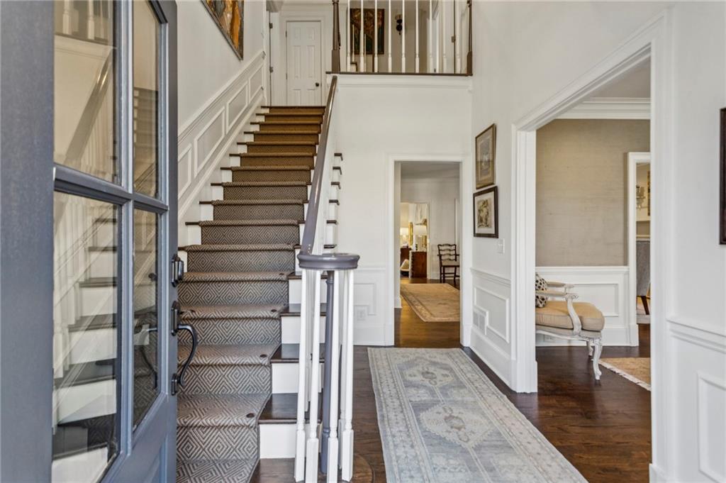 985 Club Commons Circle NE