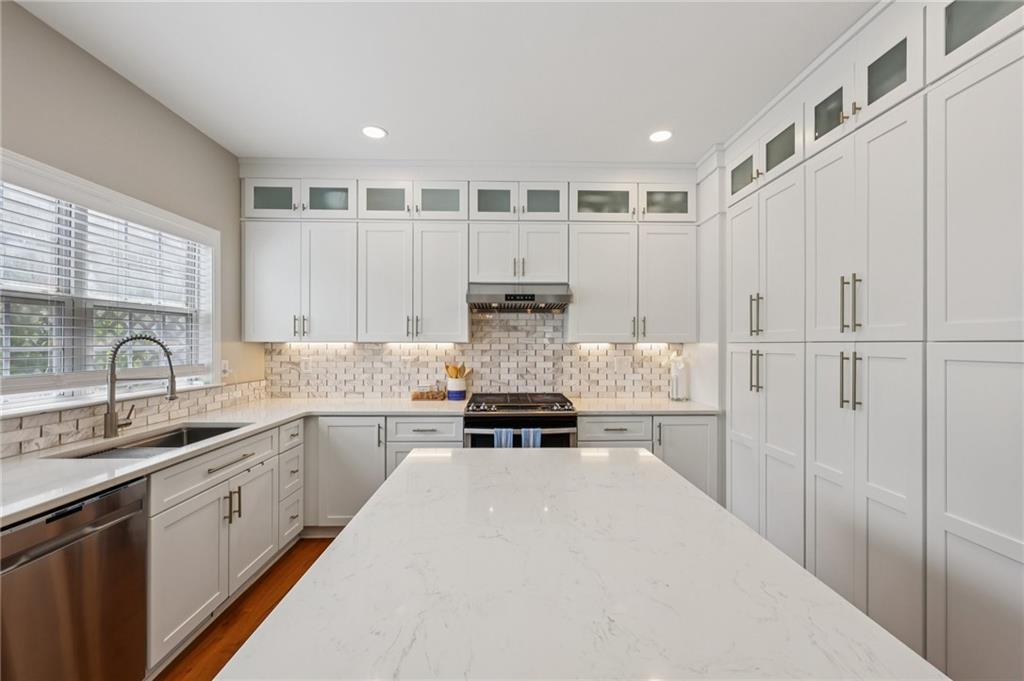 2508 Haddenham Lane SW