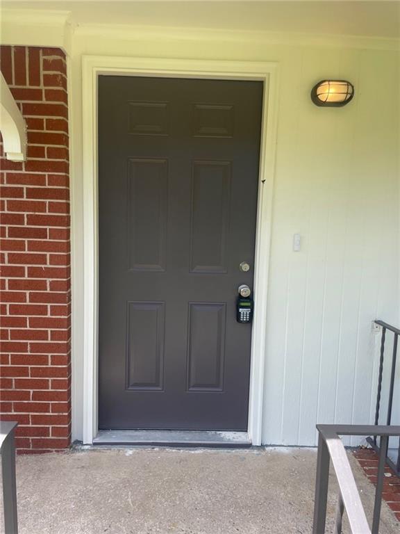 Pinetree Circle - Residential Lease