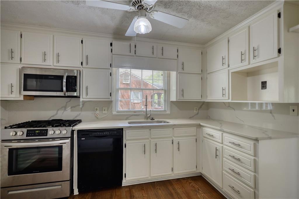 177 Fairview Drive, Fairburn, Georgia image 15