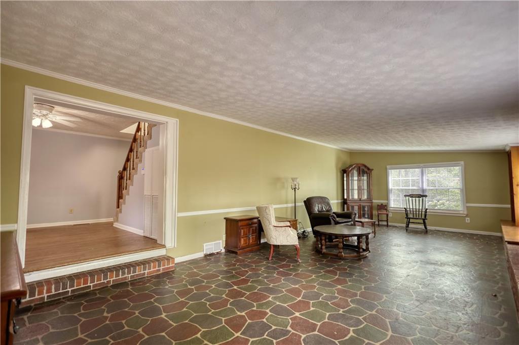 177 Fairview Drive, Fairburn, Georgia image 21