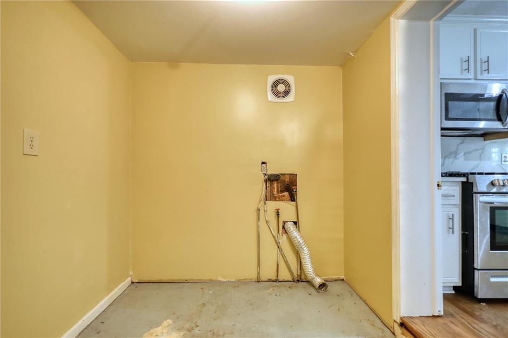177 Fairview Drive, Fairburn, Georgia image 42