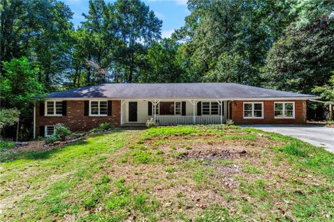 Photo of 1360 Mclendon Drive, Decatur, GA 30033 (MLS # 7834580)