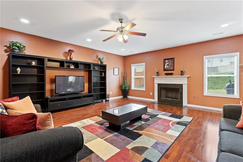 McDonough, Georgia 30252, United States, 5 Bedrooms Bedrooms, ,4 BathroomsBathrooms,Residential,Active,60975