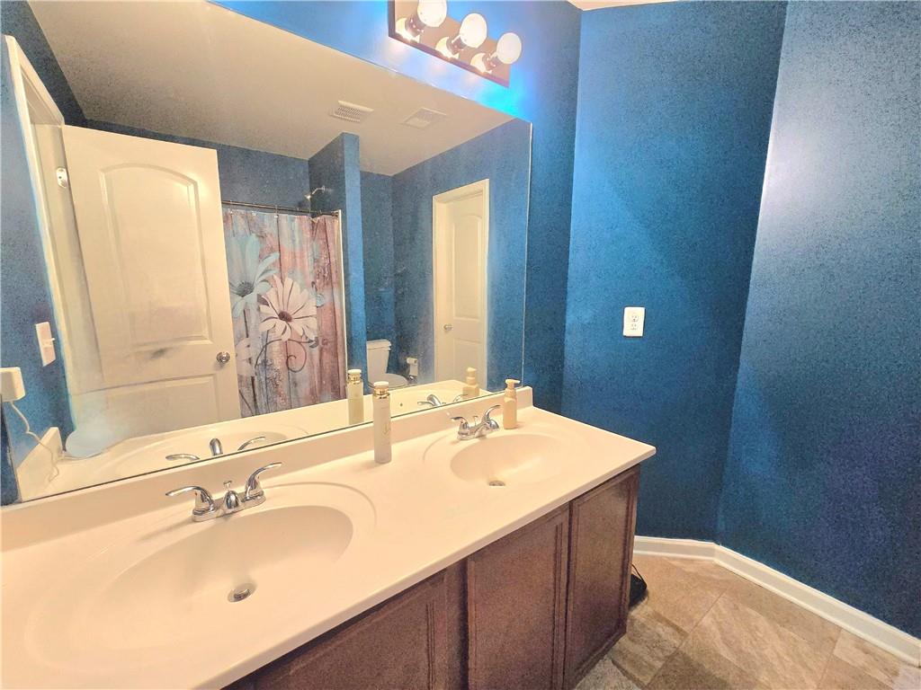 2365 Hackamore Drive, Atlanta, Georgia image 12