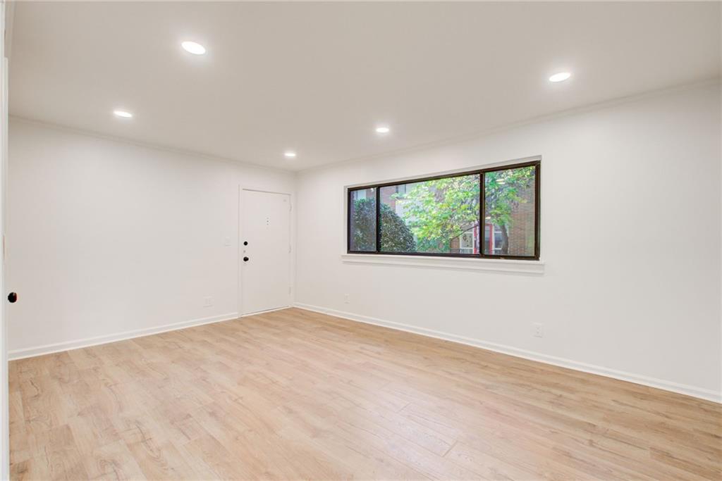 20 26th Street NW E1