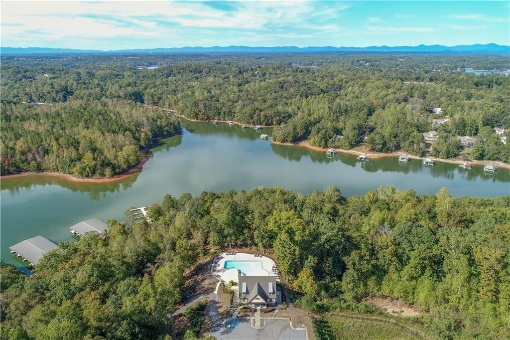 7410 Crestline Drive