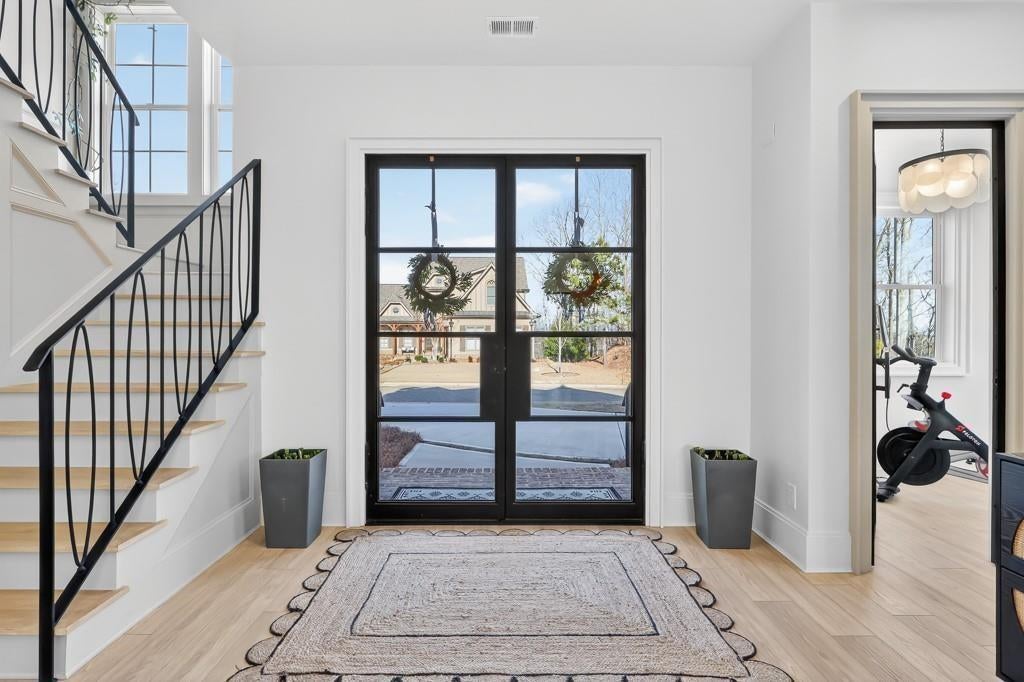 7410 Crestline Drive