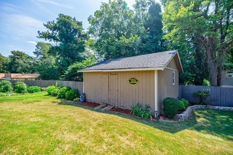 A home in Powder Springs