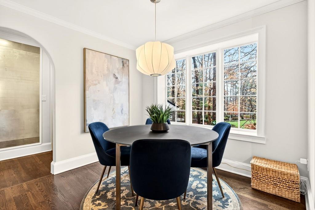 3897 Powers Ferry Road NW