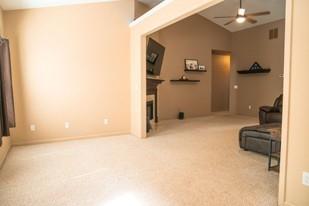 681 Nine Oaks Circle, Villa Rica, Georgia image 7