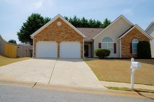 681 Nine Oaks Circle, Villa Rica, Georgia image 1