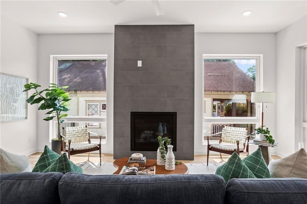 215 Flora Avenue A