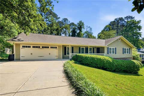 Homes For Sale - 4512 Mountain Creek Drive<br/> Roswell, GA 30075