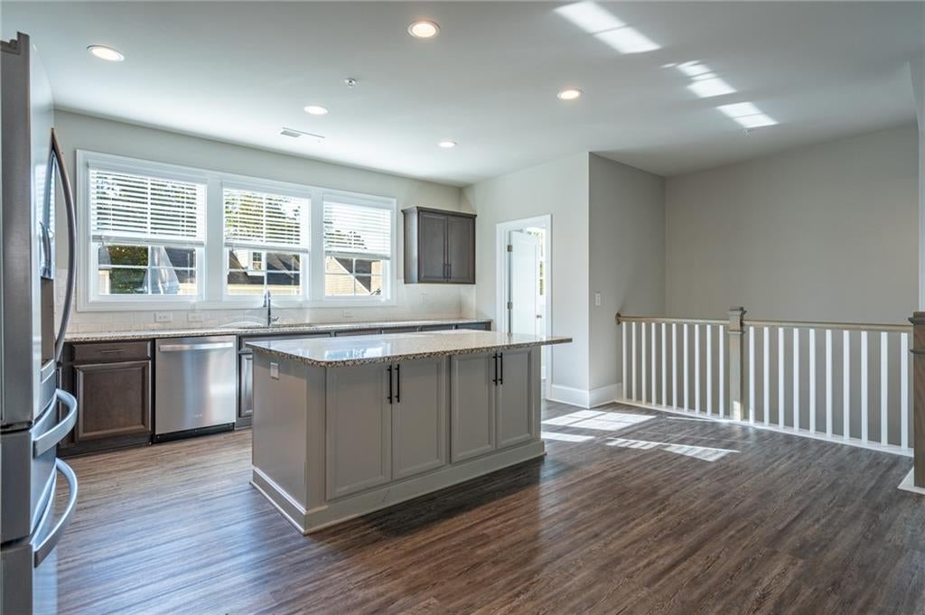 674 Crosshaven Drive