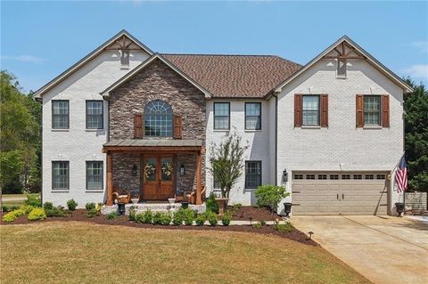 Homes For Sale - 5803 Little Doe Walk<br/> Flowery Branch, GA 30542