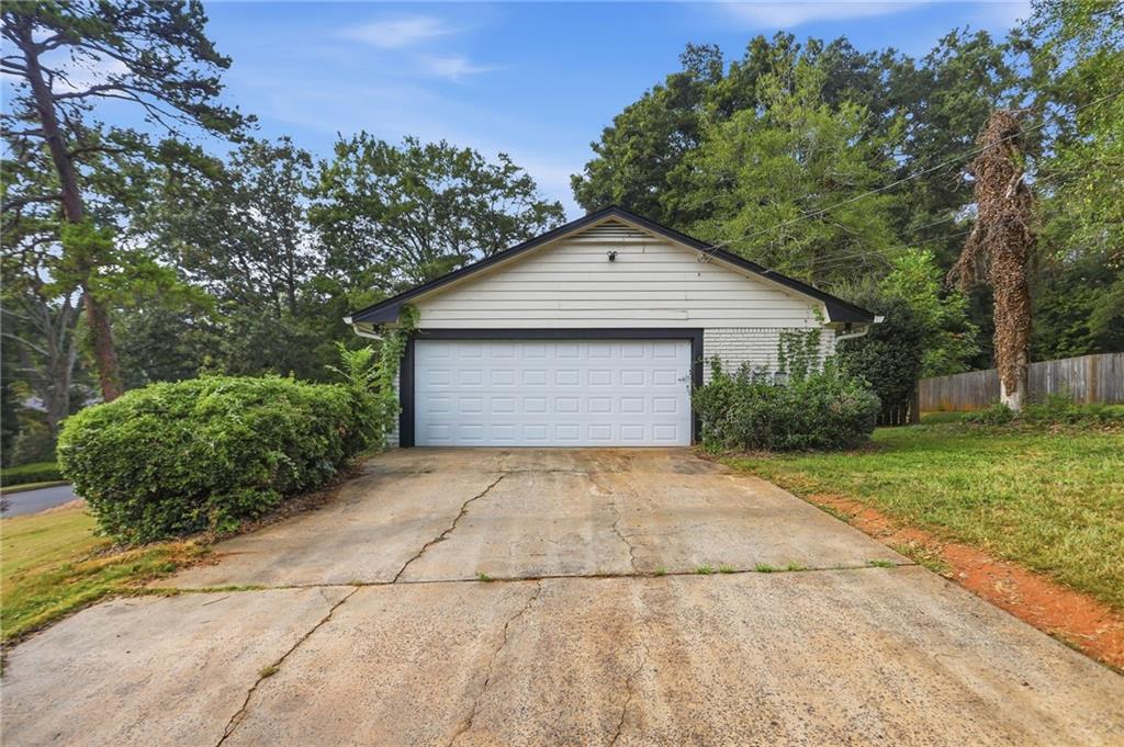 3570 Greentree Farms Drive