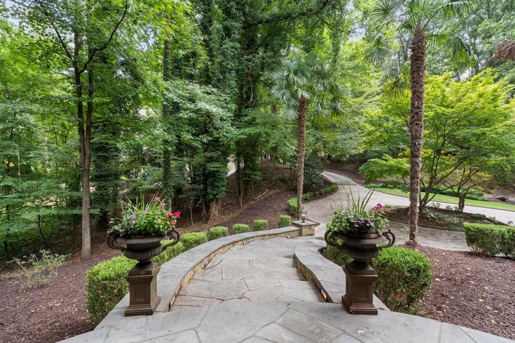 760 River Gate Drive