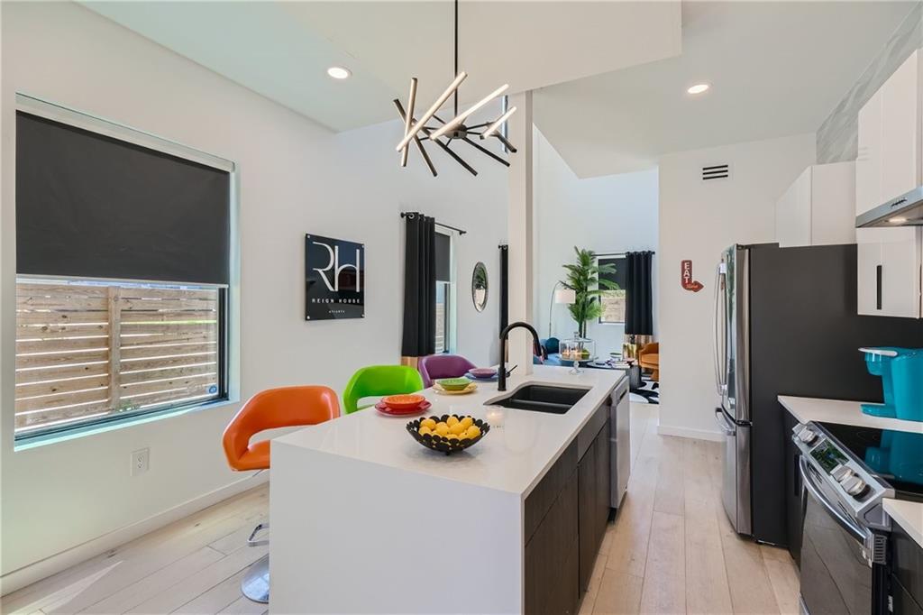 548 Fletcher Street