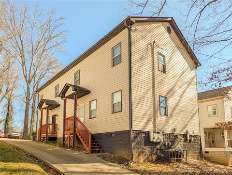 1971 East Ave Nw Atlanta GA 30318