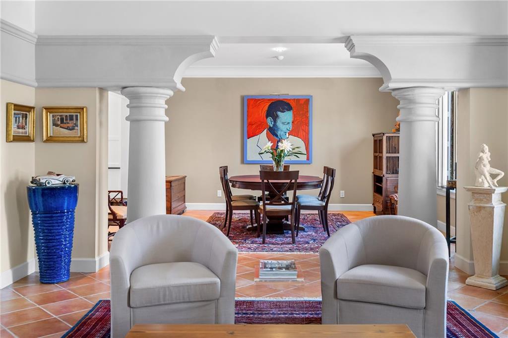 2837 N Hills Drive NE