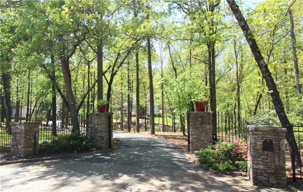 3125 Pine Mountain Circle NW