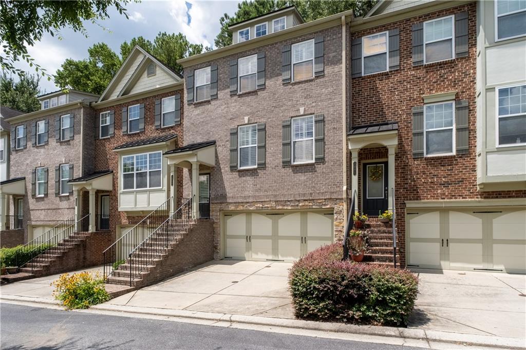 2090 Cobblestone Circle NE