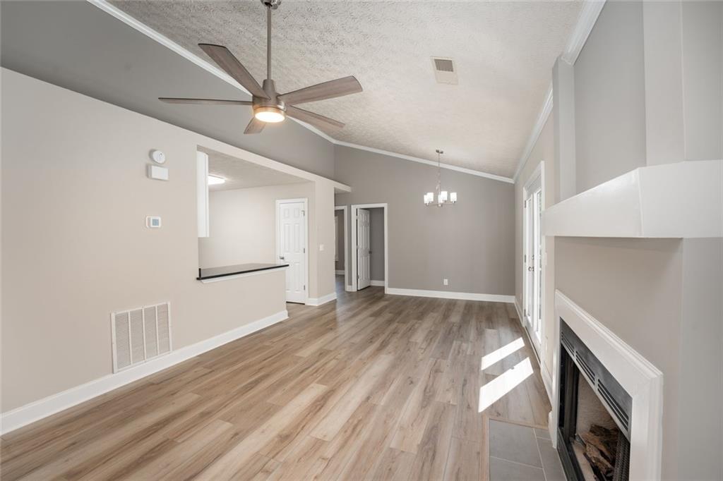 1318 Yorkshire Lane