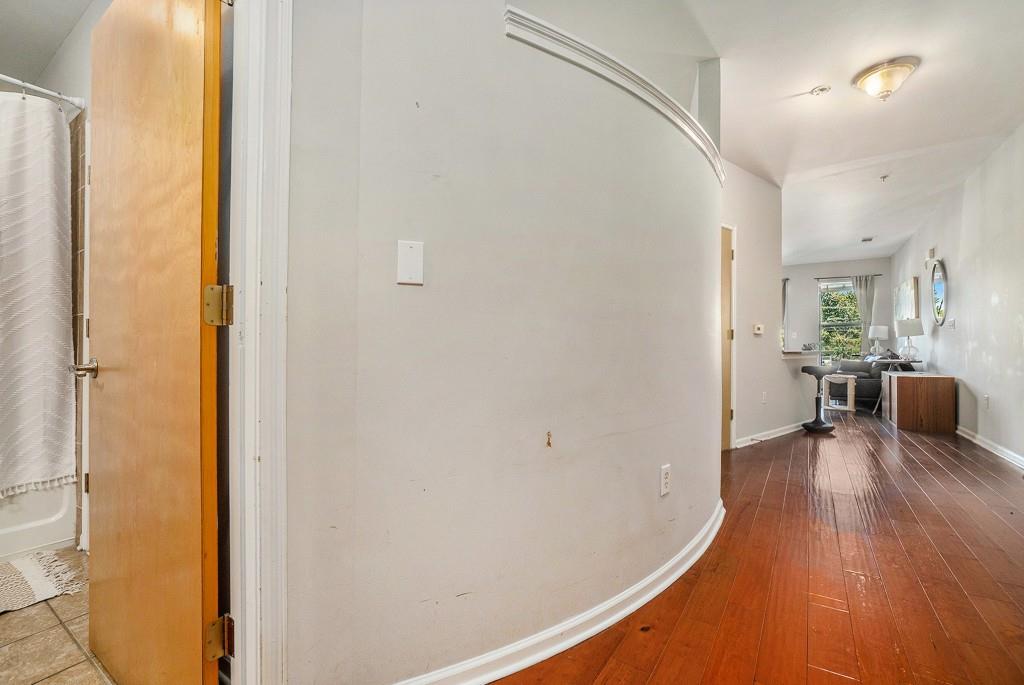 898 Oak Street SW 3213