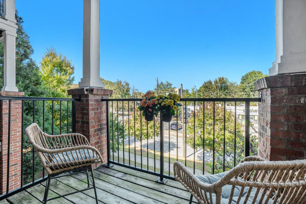 898 Oak Street SW 3213