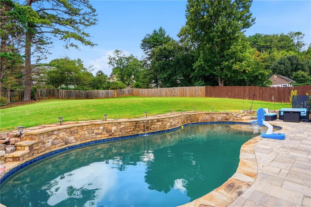 1096 Angel Lane