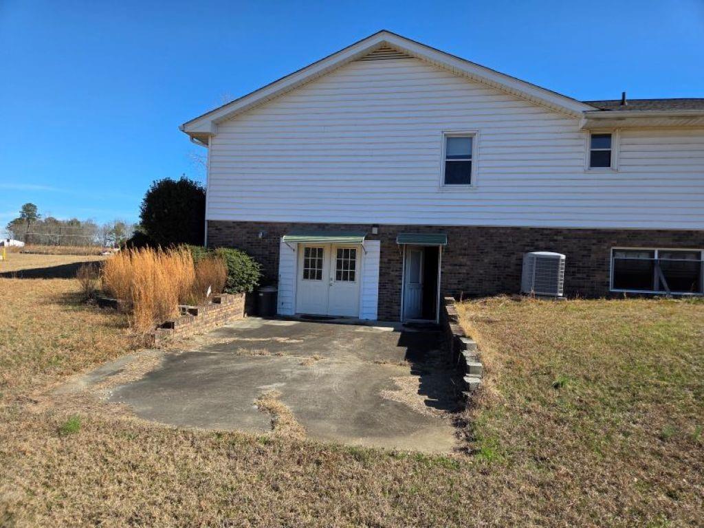 2944 Gravel Springs Road