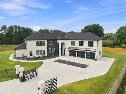 Homes For Sale - 2722 Talley Lane<br/> Gwinnett County, Buford, GA 30519
