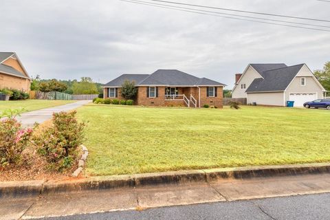 A home in Lindale