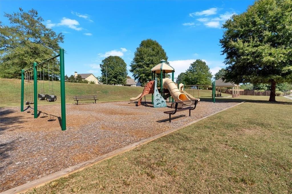 23 Bridgestone Way, Cartersville, Georgia image 3