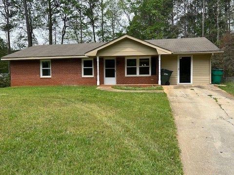 Homes For Sale - 105 Longstreet Circle<br/> Oxford, GA 30054
