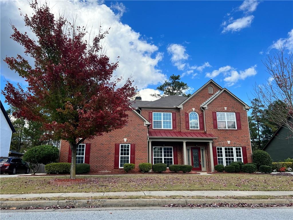 GORGEOUS 4-SIDE BRICK HOME in a Sought-After Swim/Tennis Community!
This stunning 5-bedroom, 4-bath residence boasts soaring vaulted ceilings, a spacious open floor plan, and a gourmet kitchen featuring granite countertops, large island, and plenty of cabinet space—perfect for entertaining! Enjoy the comfort of a well-designed home in a vibrant community with resort-style amenities.
Easy to show, seller is highly motivated—bring all offers!