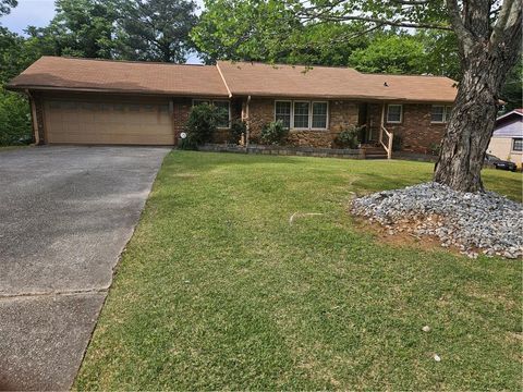 Homes For Sale - 6676 Chaparral Drive<br/> Lithonia, GA 30038