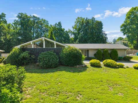 Homes For Sale - 746 Hillwood Drive<br/> Marietta, GA 30068