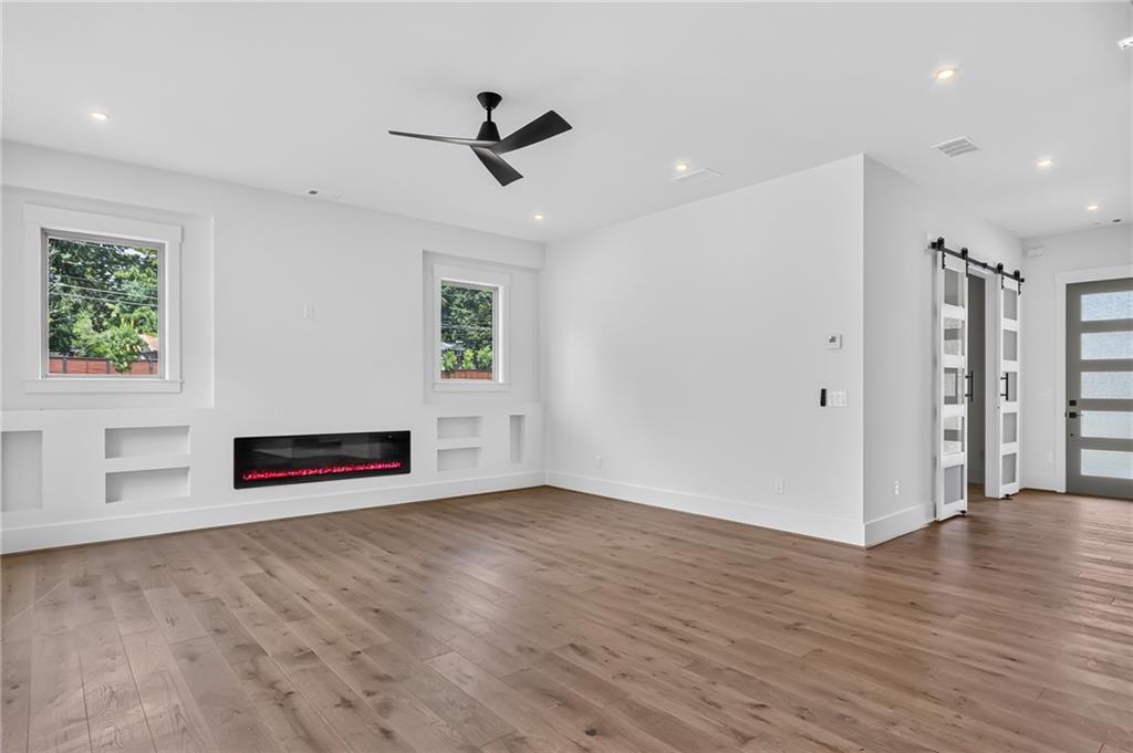 479 Majestic Oaks Place